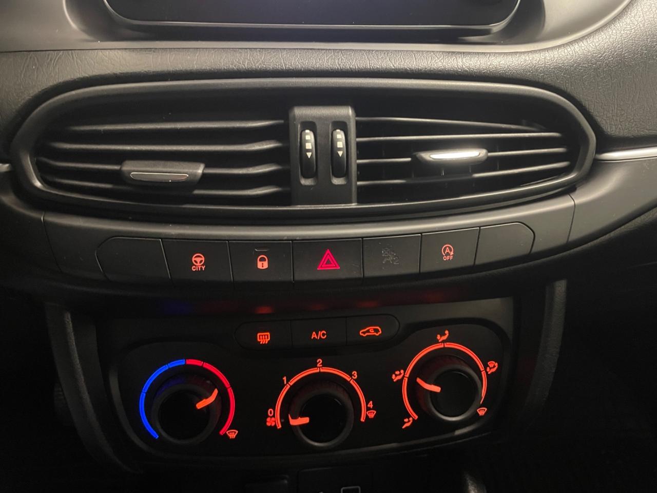 Fiat Tipo 1.6 Mjt S&S SW Lounge Perfetta !