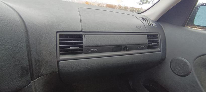 BMW Serie 3 Berlina E36 318i Europa