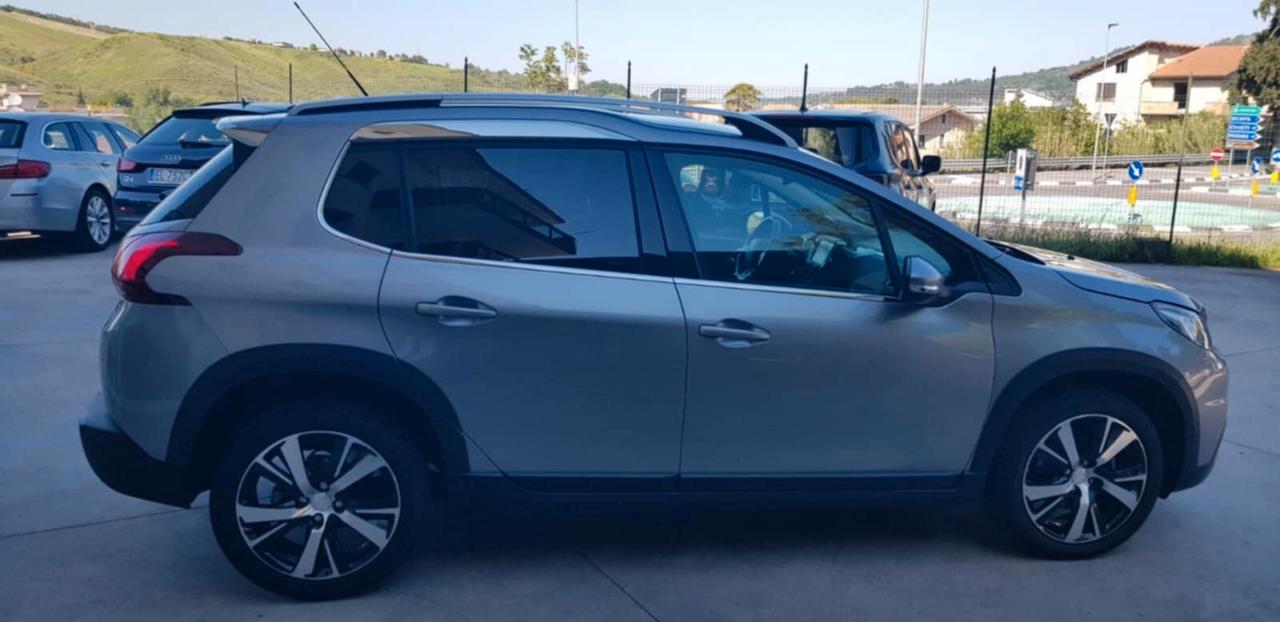 Peugeot 2008 1.5 HDi 100 CV Allure