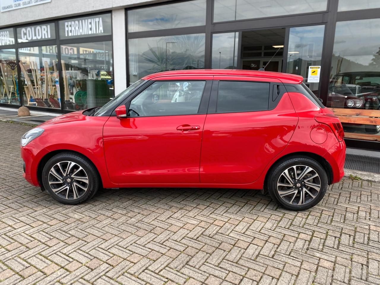 Suzuki Swift 1.2 Hybrid Top