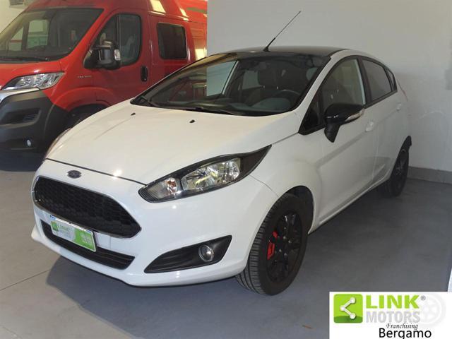 FORD Fiesta 1.2 82CV 5 porte Black & White Edition