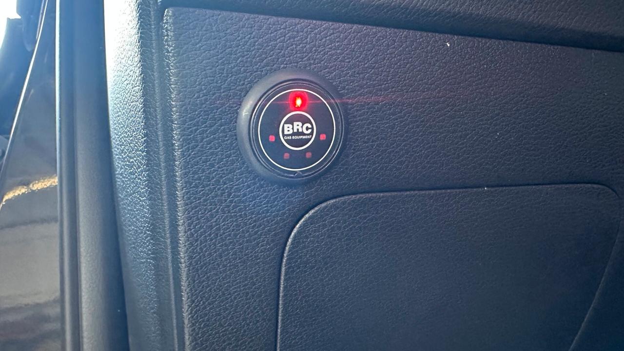 Kia XCeed 1.0 T-GDi GPL Style anno 2023 incidentata