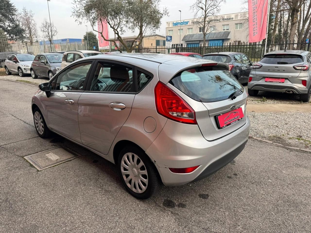 Ford Fiesta 1.4 TDCi 70CV 5 porte