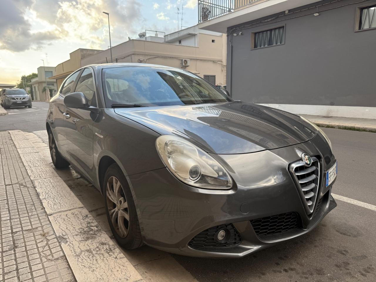 Alfa Romeo Giulietta 1.6 JTDm-2 105 CV Distinctive