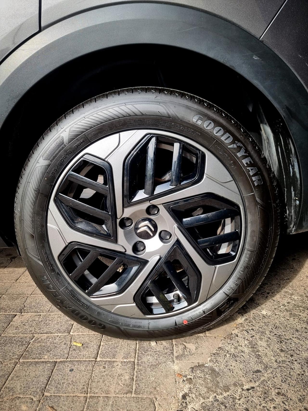 Citroen C4 X BlueHDI 130 S&S EAT8 Shine Pack