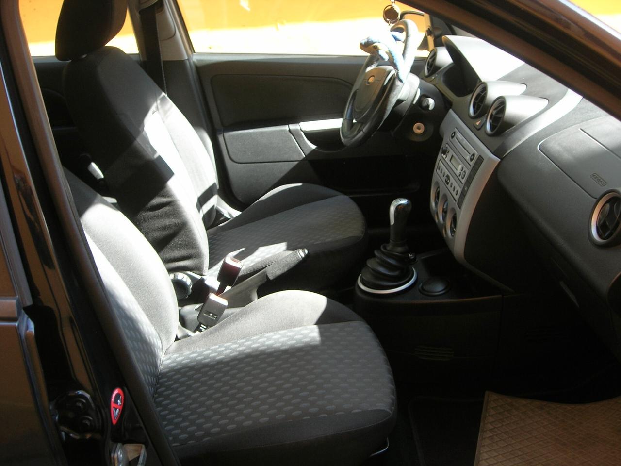Ford Fiesta 1.4 TDCi 5p. Titanium