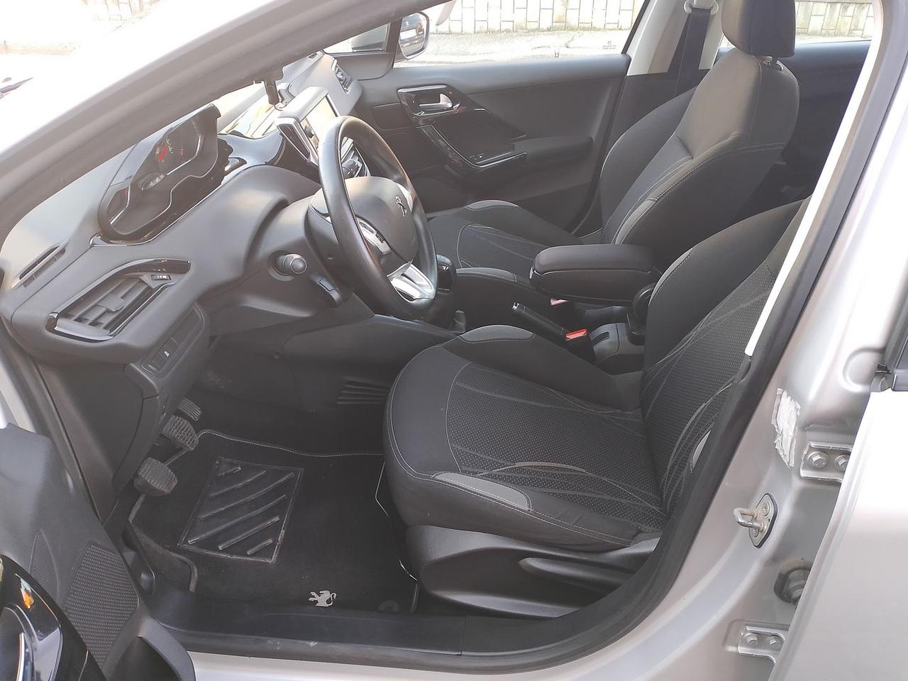 Peugeot 208 Active 1.2 VTI 82