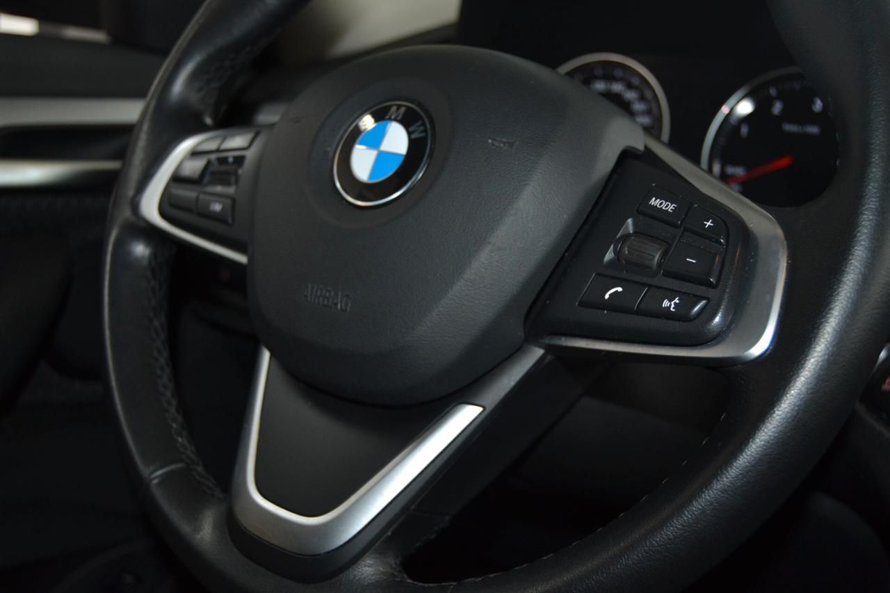 Bmw X2 sDrive16D Advantage TETTO/Navi/C.Auto