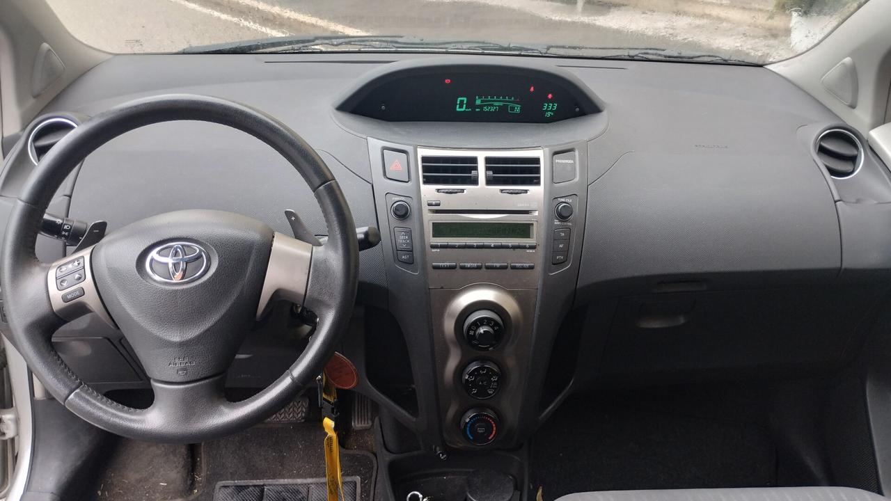 Toyota Yaris 1.3 5 porte M-MT Sol NEOPATENTATI