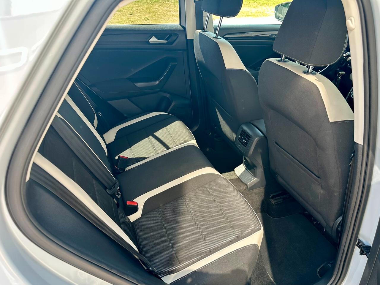 VW T-Roc 1.6 TDI 116cv Advanced | PREZZO PROMO