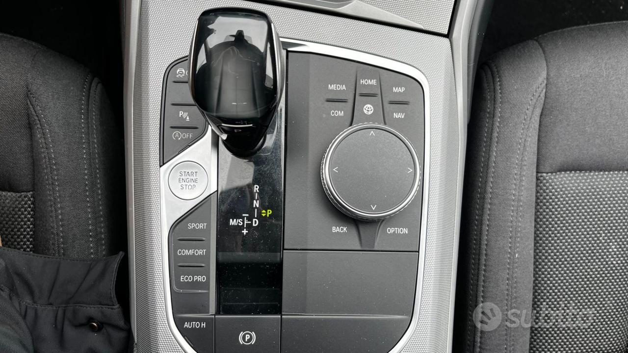 BMW 320D TOURING BUSINESS ADVANTAGE AUT.