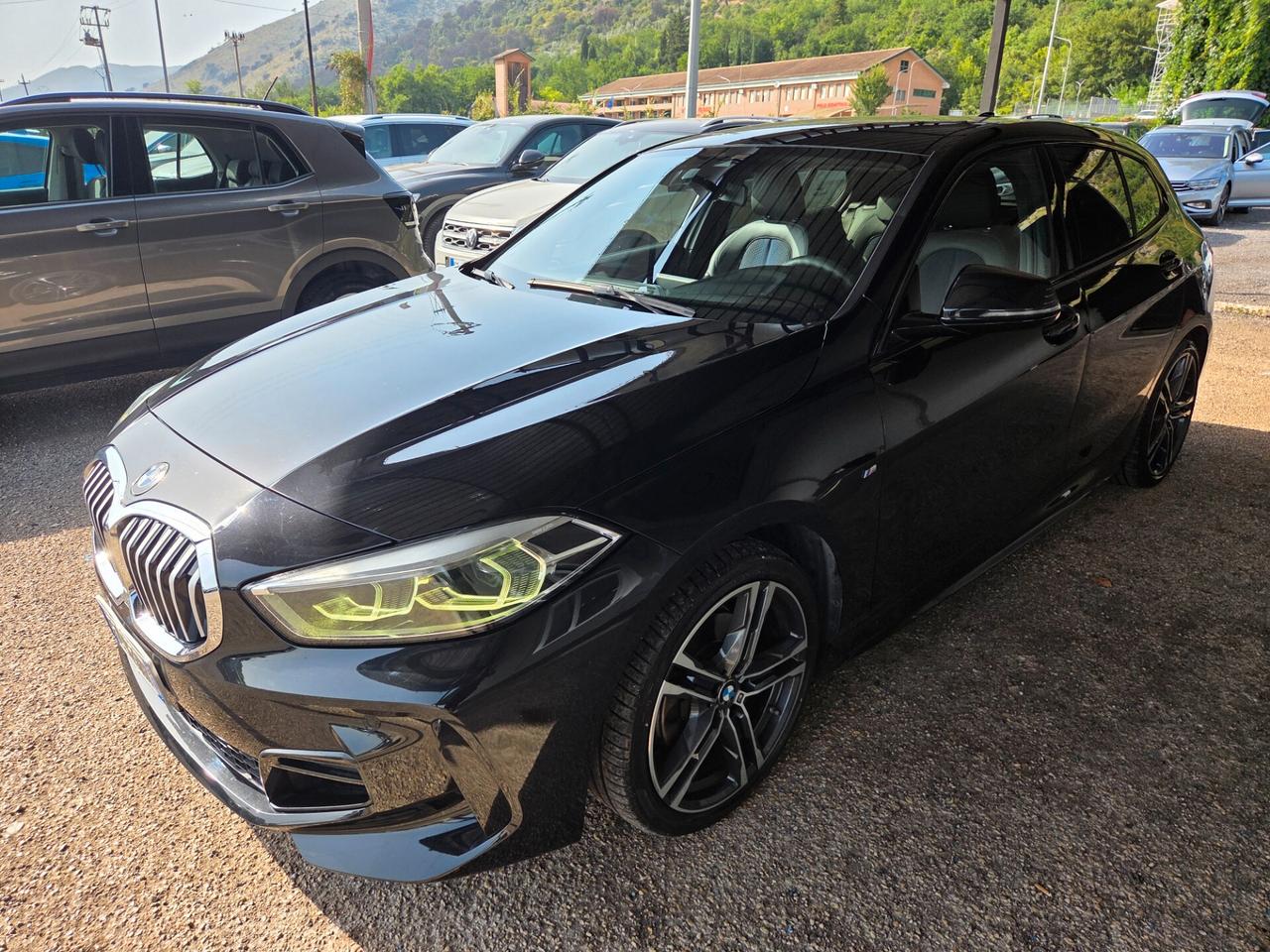 Bmw 116 116d 5p. Msport
