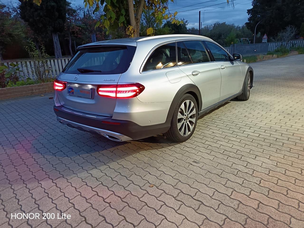 MERCEDES-BENZ E 220 d Auto Bus. Sport All-Terrain