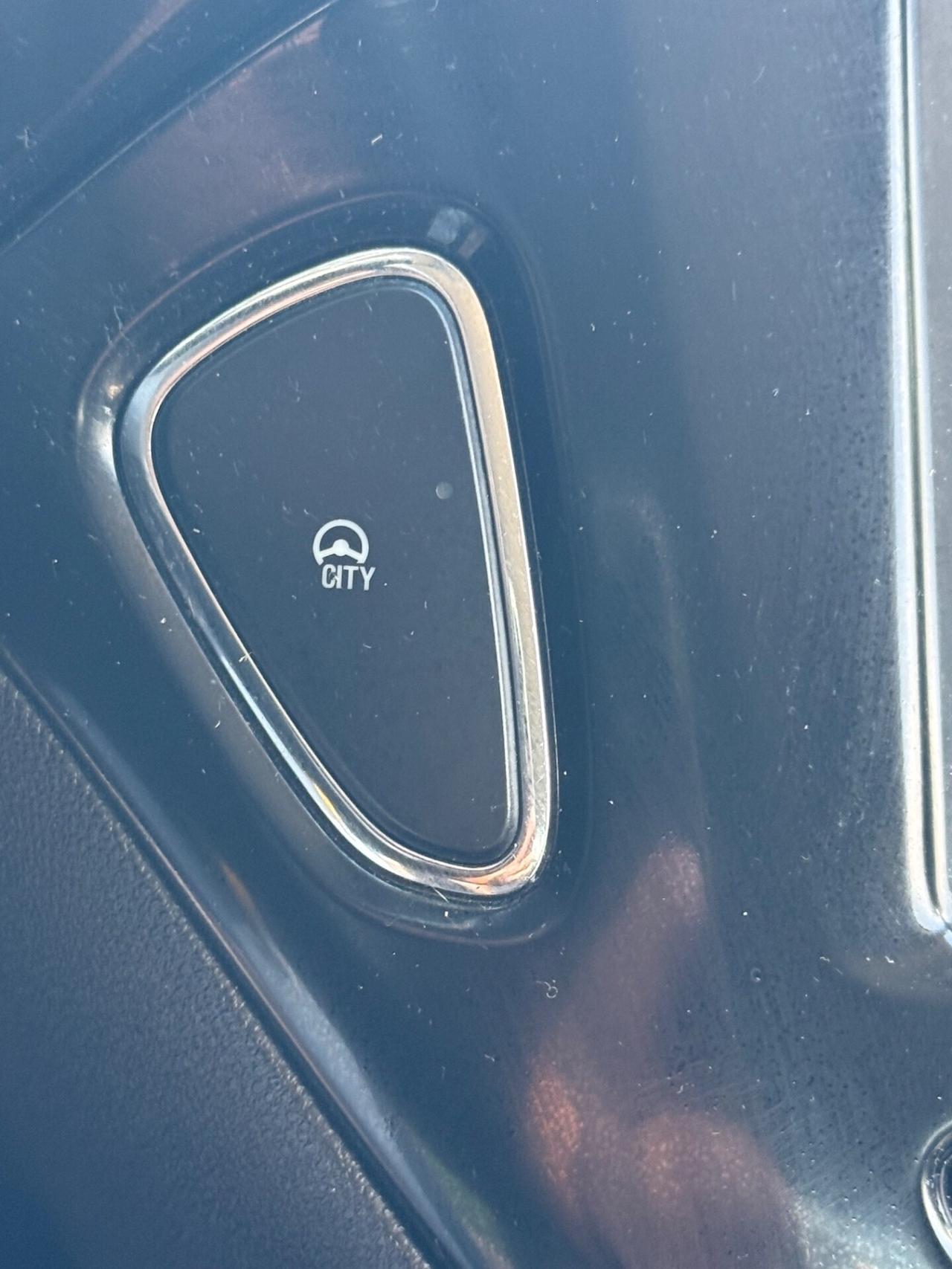 Opel Corsa 1.4 90CV GPL Tech B color neopatentati