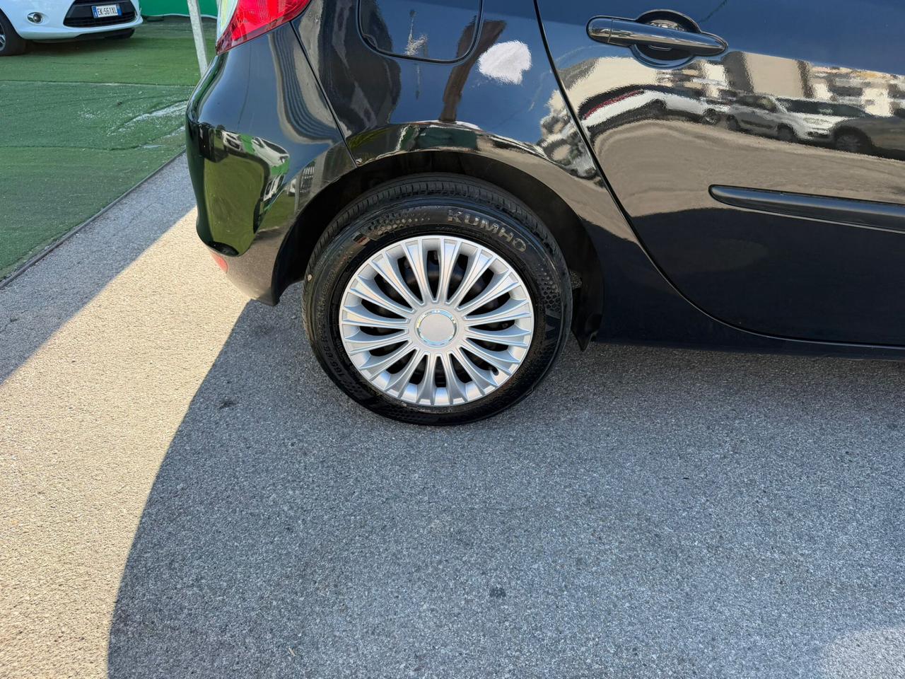 Renault Clio 1.2 16V 5 porte Dynamique