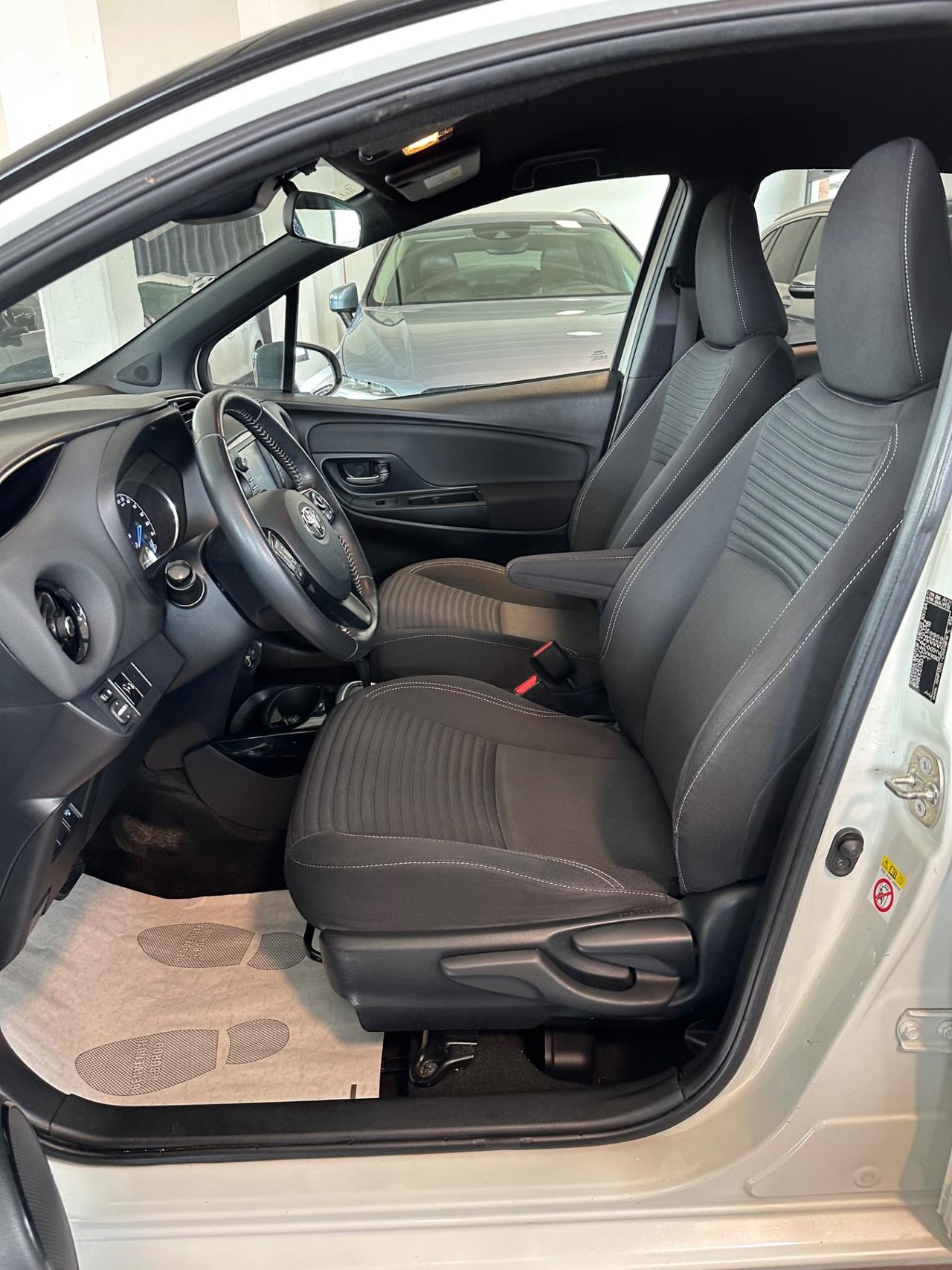 Toyota Yaris 1.5 Hybrid 5 porte Active