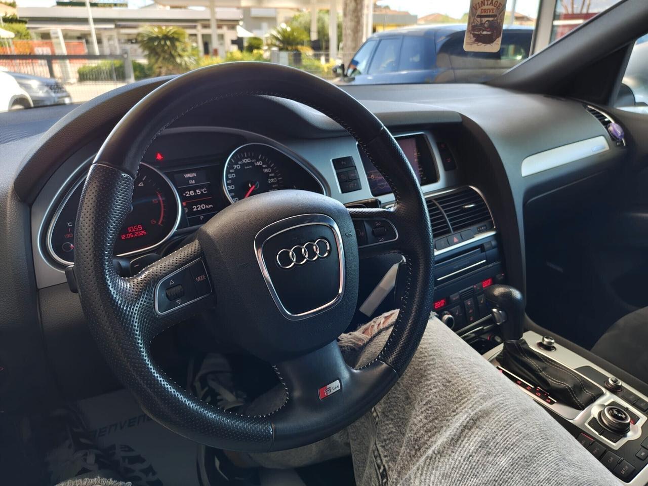 Audi Q7 3.0 TDI 240 CV quattro S-LINE GANCIO TRAINO UNIPRO