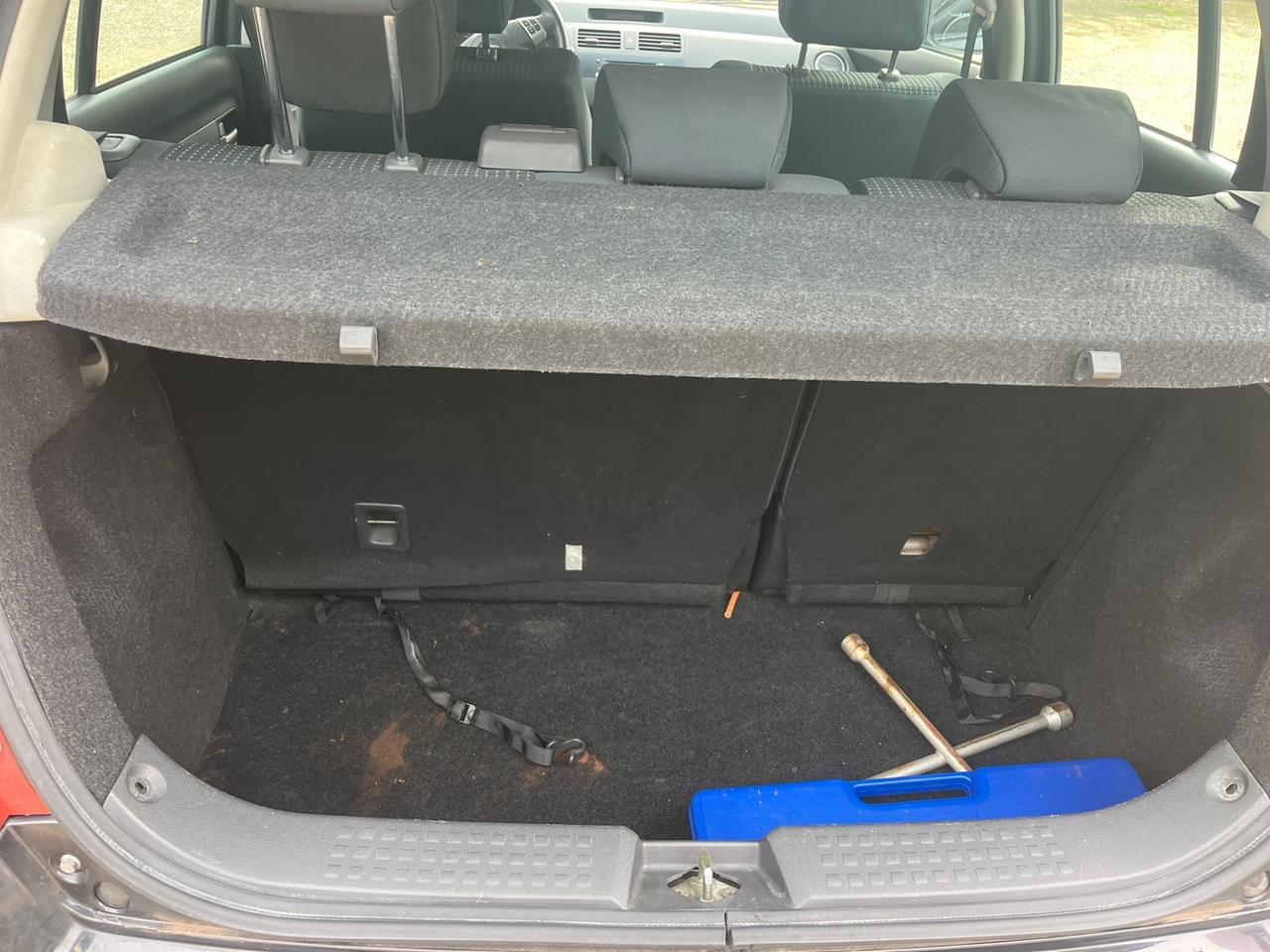 Suzuki Swift 1.3 Benzina - Neopatentati