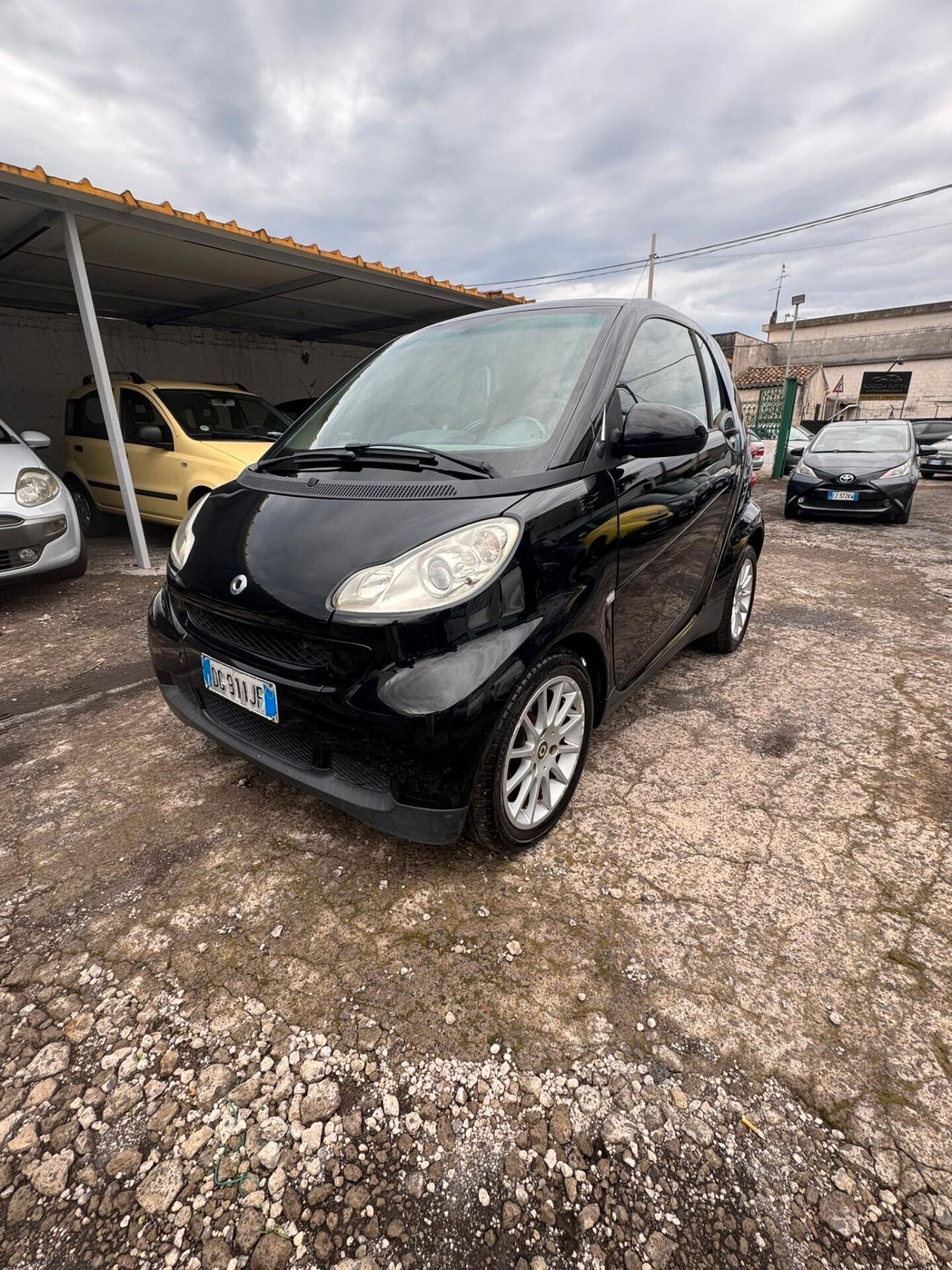 Smart ForTwo 1000 52 kW coupé limited one