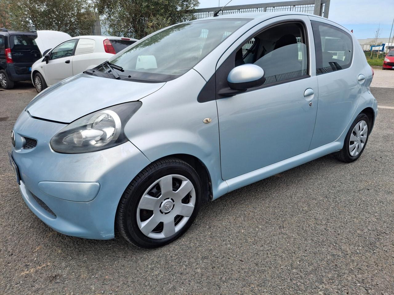 Toyota Aygo 1.0 12V VVT-i 5 Porte-NEOPATENTATI-