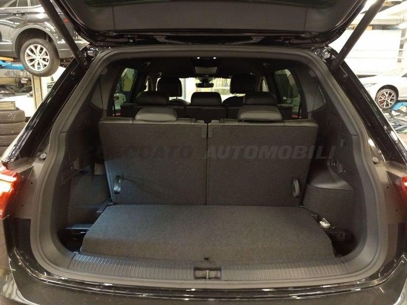 Volkswagen Tiguan Allspace 2.0 TDI SCR R-LINE DSG 1 MY 24