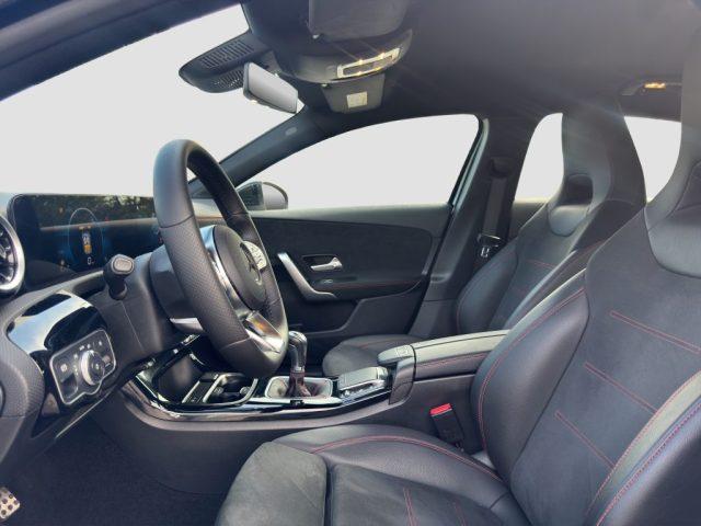 MERCEDES-BENZ A 180 A 180 d Premium