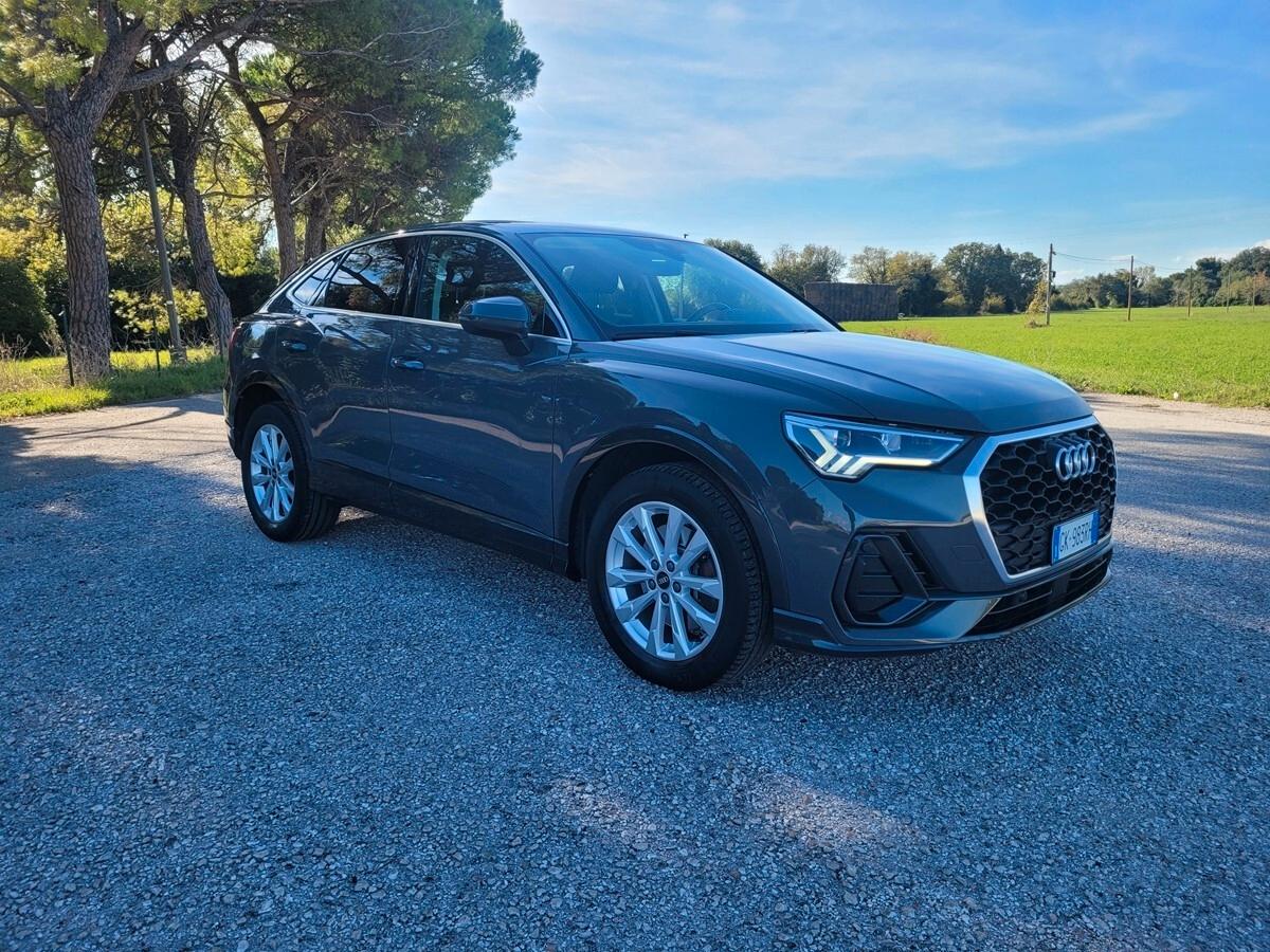 Audi Q3 SPB 45 TFSI e S tronic Business Plus