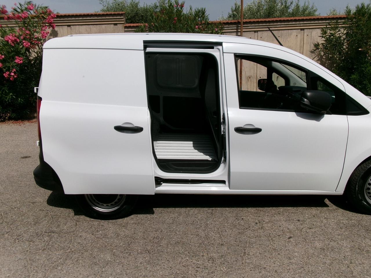 Renault Kangoo 1.5 Blue dCi 115CV PC-TN Van Open Sesame