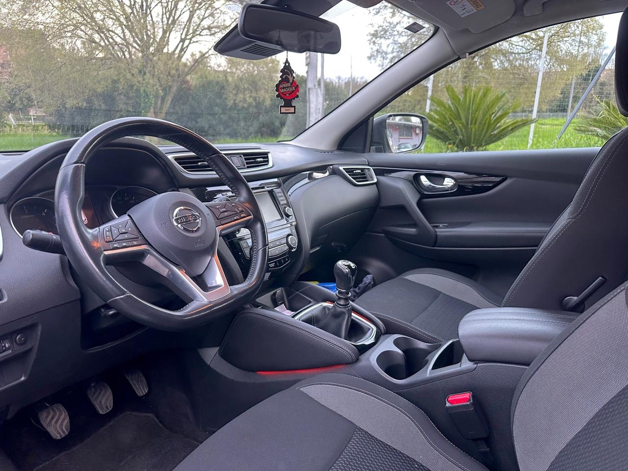 Nissan Qashqai 1.6 dCi 2WD N-Connecta 55400 Km Tagliandata Garanzia Permute