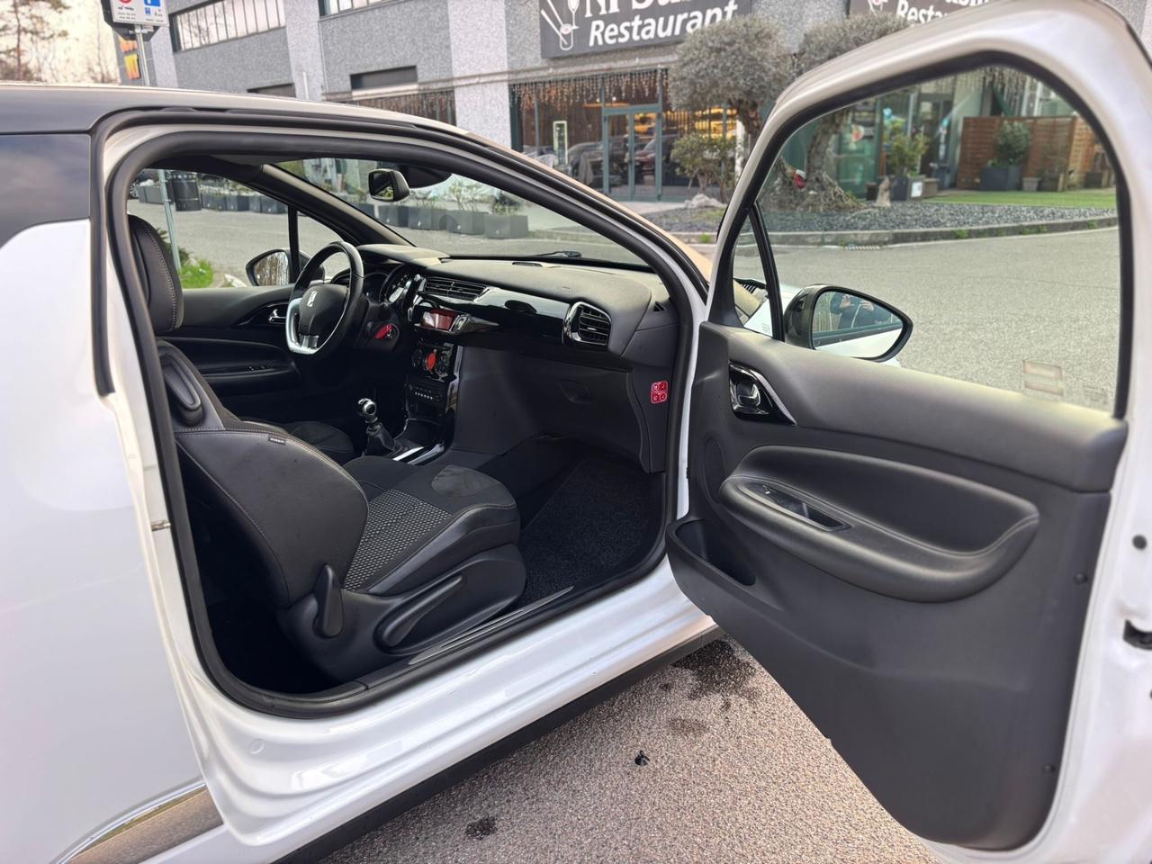 Ds DS3 3 1.6 THP 155 Just Black