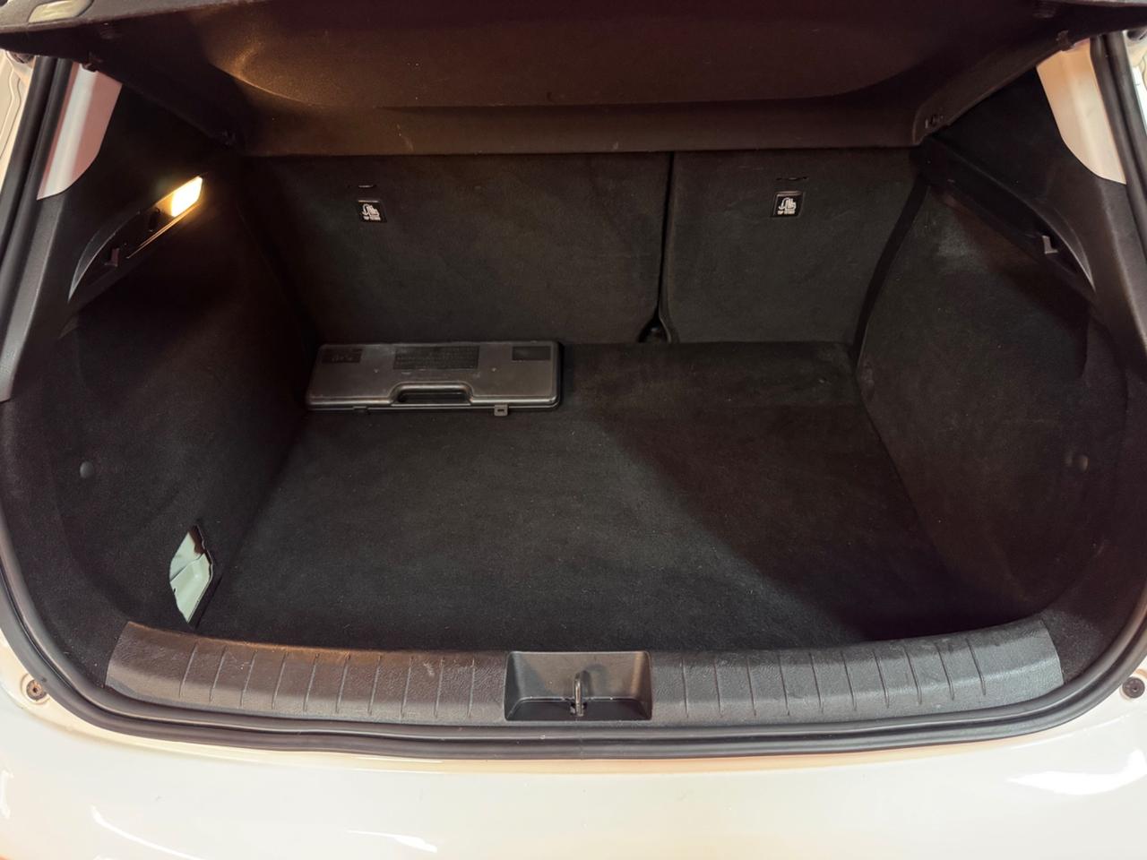 Fiat Tipo 1.6 Mjt S&S 5 porte Lounge FARI LED