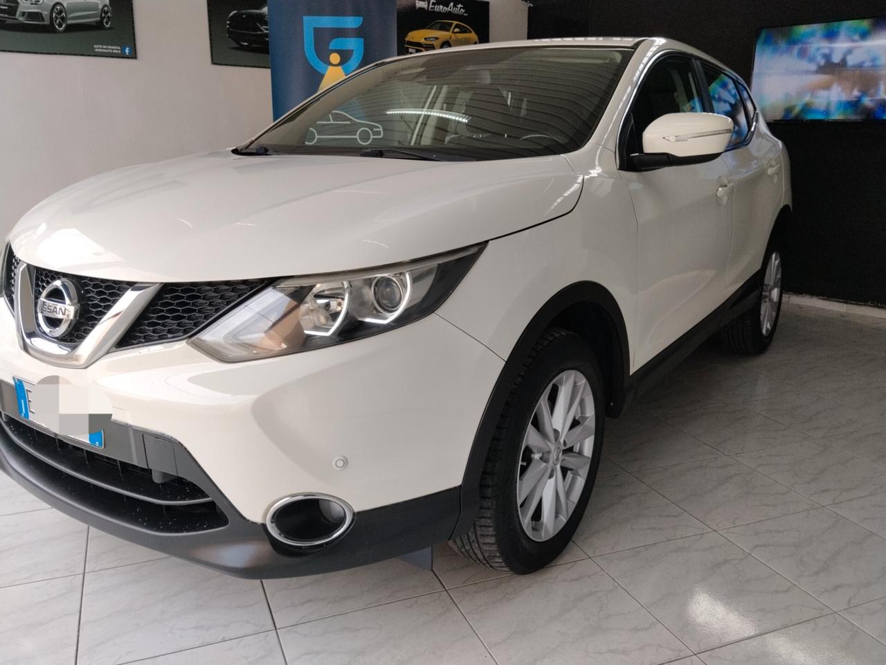 Nissan Qashqai 1.5 diesel 2014 CON GARANZIA