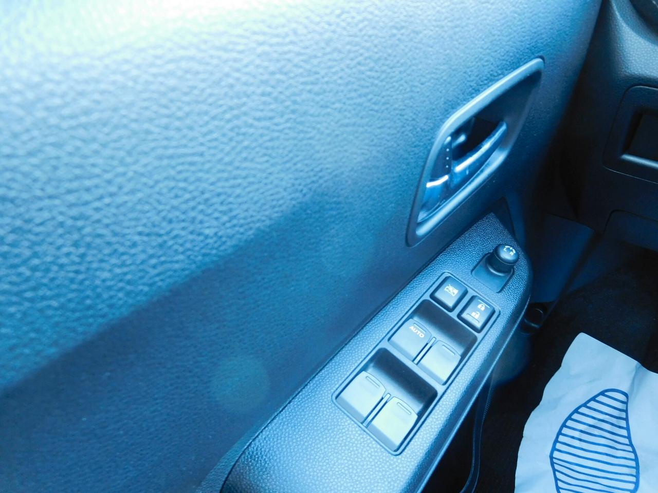 Suzuki Ignis 1.2 Hybrid Top