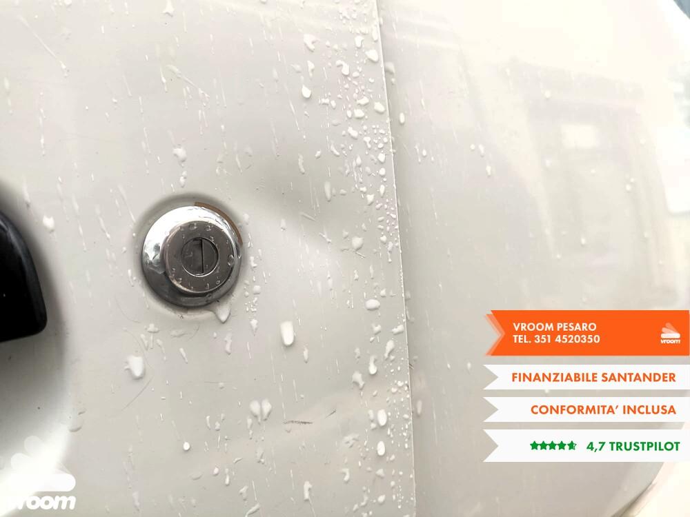 SUZUKI Jimny 3ª serie Jimny 1.3i 16V cat 4WD JLX