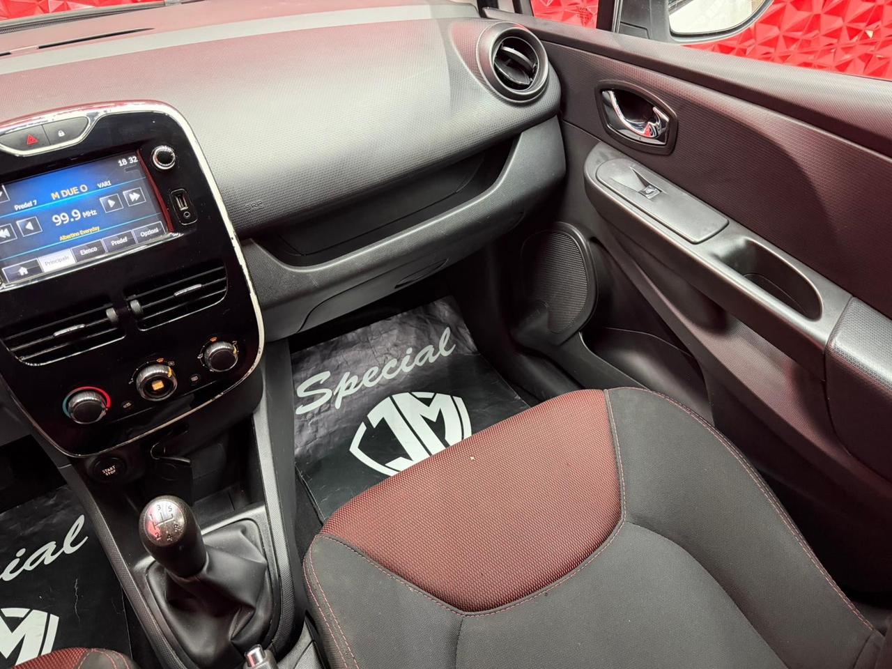 Renault Clio Sporter 1.2 75CV Live OK NEOPATENTATI