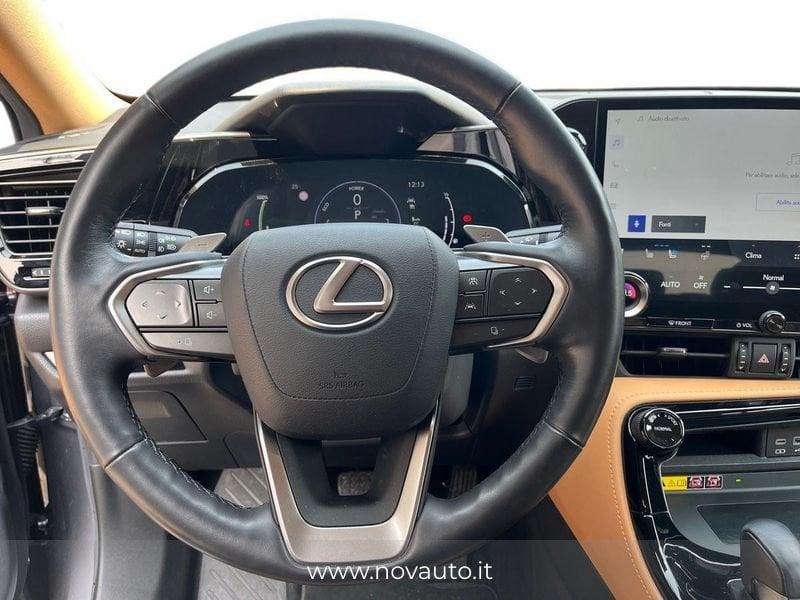 Lexus NX Plug-in Luxury 4WD MY22