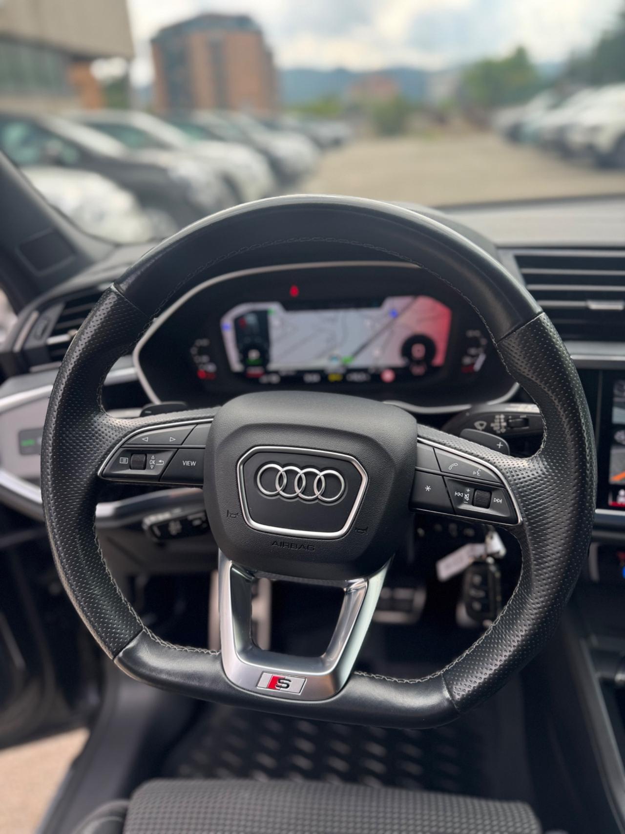 AUDI Q3 SPORTBACK 45 TFSI S TRONIC TOTAL BLACK