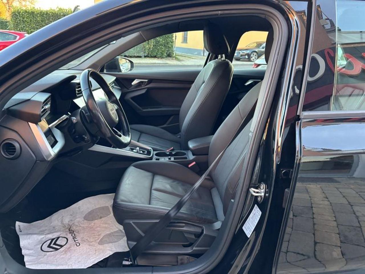 Audi A3 SPB 30 TDI S tronic Business LED-NAVI