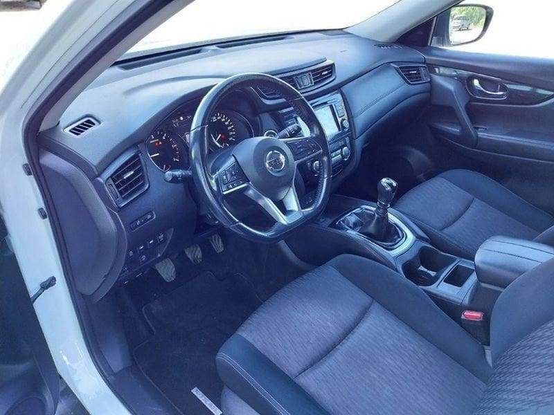 Nissan X-Trail III 2017 1.7 dci n-Connecta 7p.ti