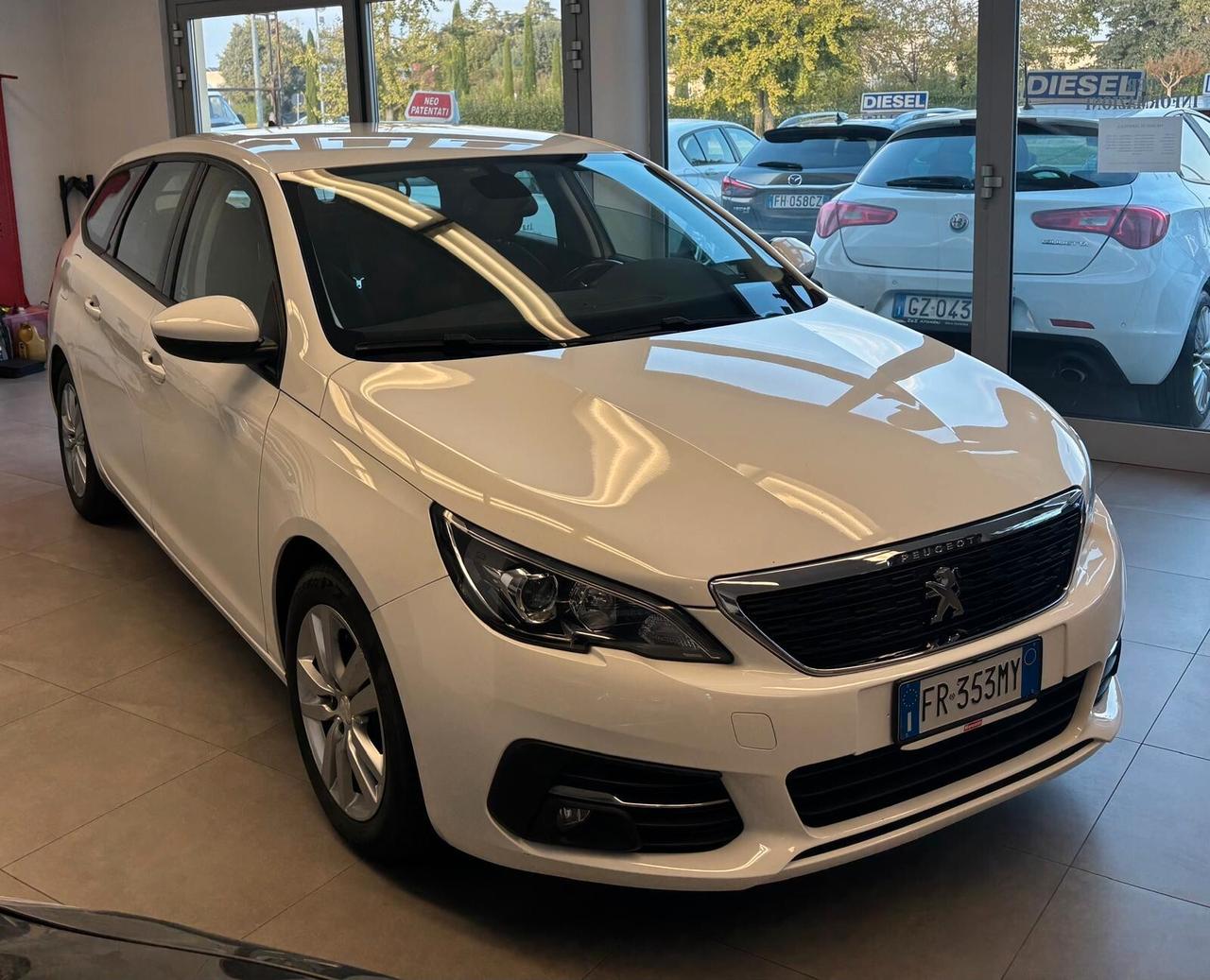 Peugeot 308 BlueHDi 120 cv anno 2018 AUTOCARRO