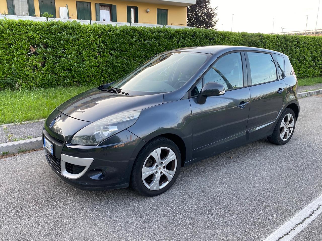 Renault Scenic XMOD1.5 dCi 110CV Dynamique
