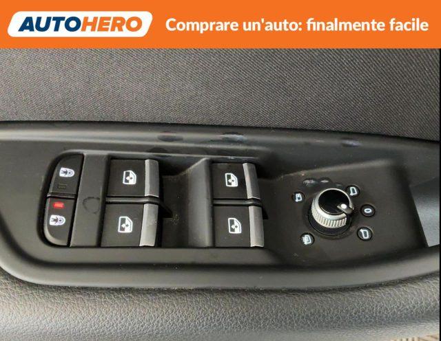 AUDI A4 35 TFSI Business Advanced