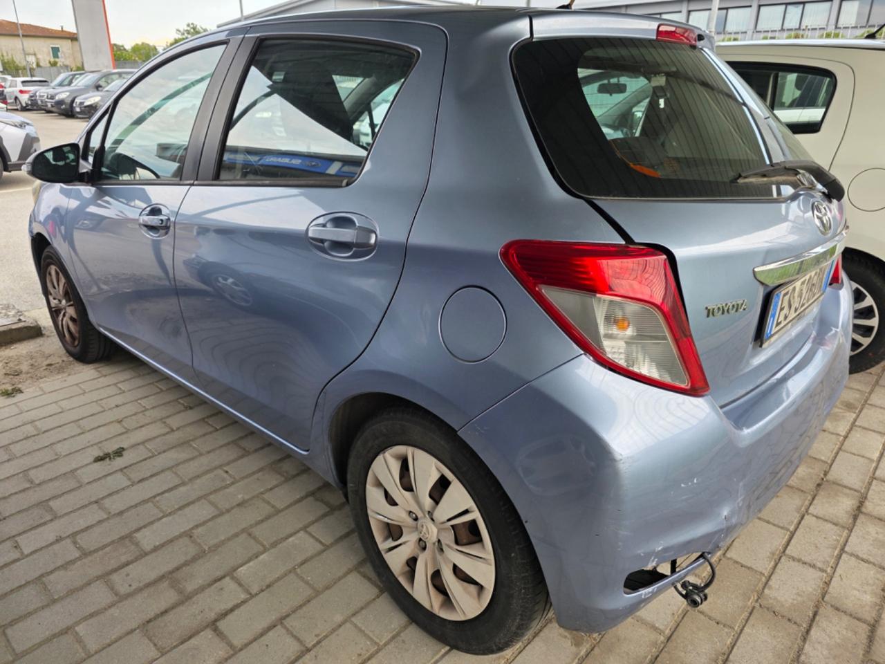 Toyota Yaris 1.0 5 porte Active
