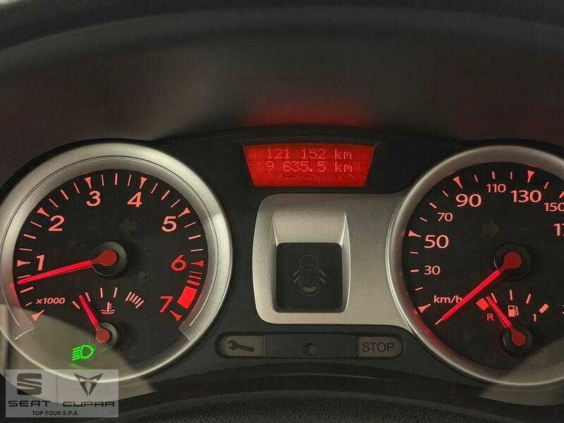 Renault Clio 1.2 16V 5P