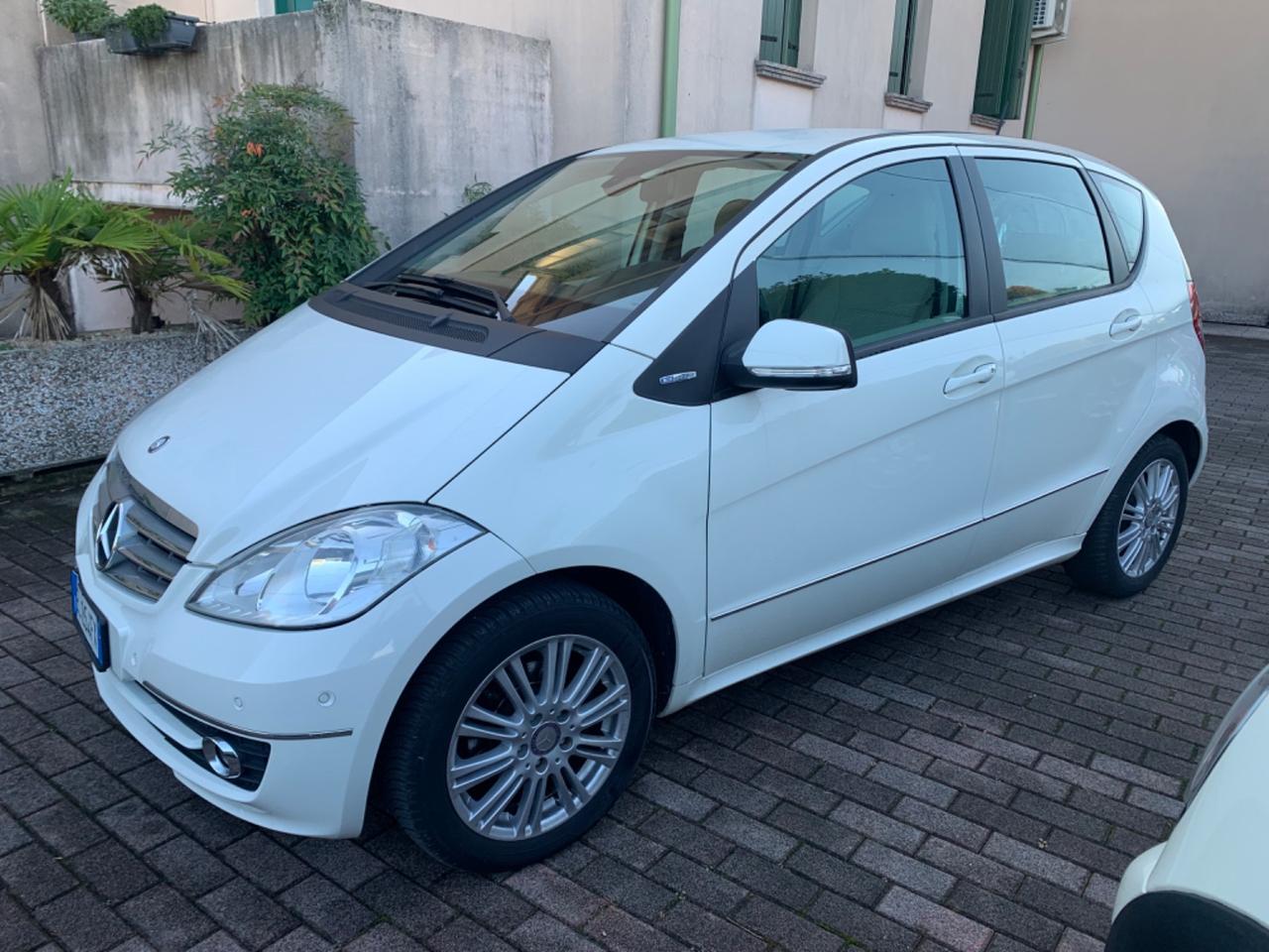 Mercedes-benz A 160 BlueEFFICIENCY Premium