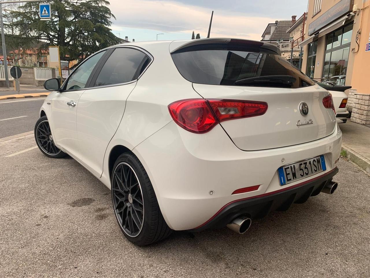 Alfa Romeo Giulietta 1.6 JTDm-2 105 CV Neopat.