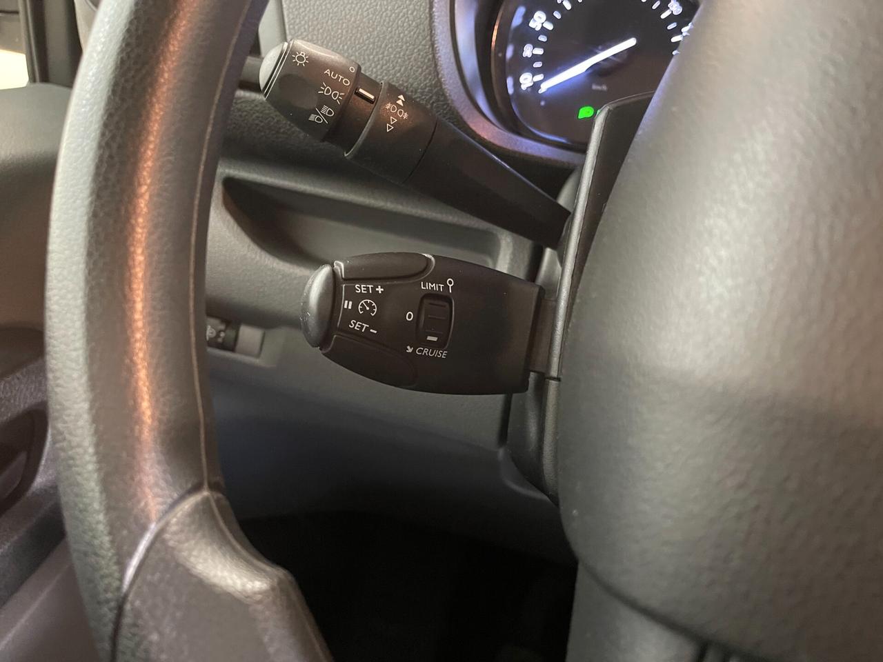 Peugeot Expert Compact Premium 1.5 hdi-Ok Neopatent-LEGGi SOTTO
