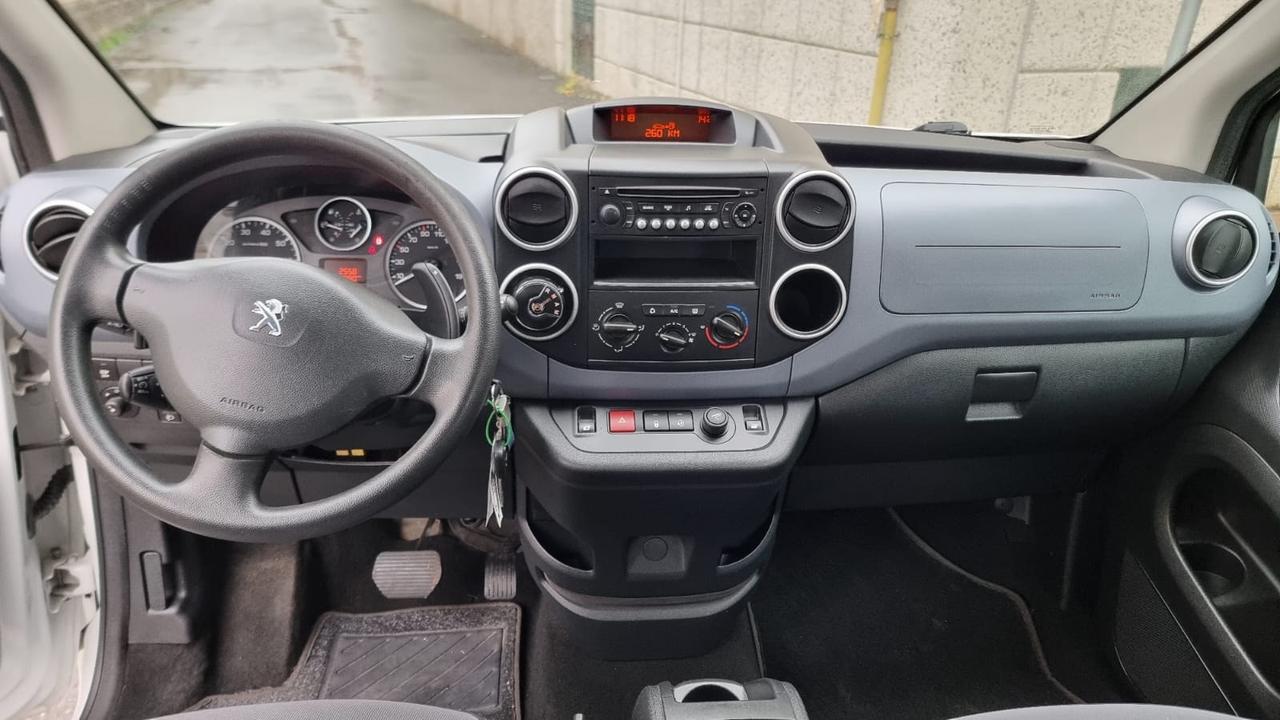Peugeot Partner Parter trasporto disabili