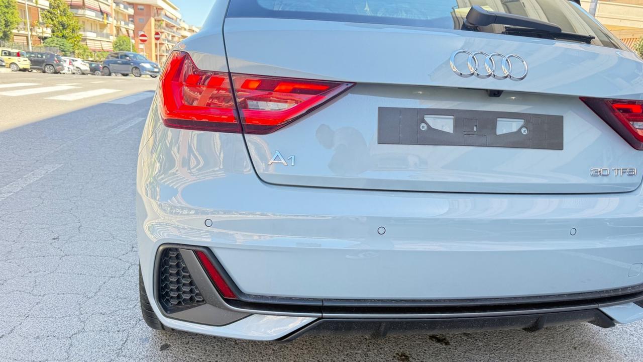 Audi A1 SPB 30 TFSI S tronic line edition LED NAVI KAMERA CERCHI 17 PDC BLUETOOTH NUOVA