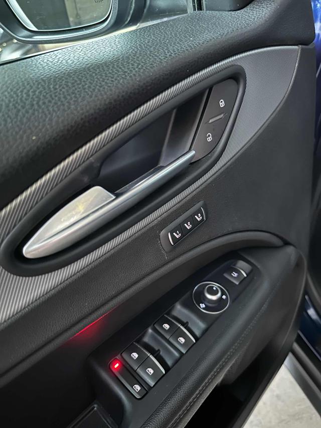 ALFA ROMEO Stelvio 2.0 Turbo 200 CV AT8 Q4 Super